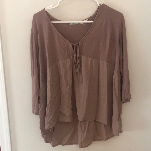 Urban top - Picture 1 of 4